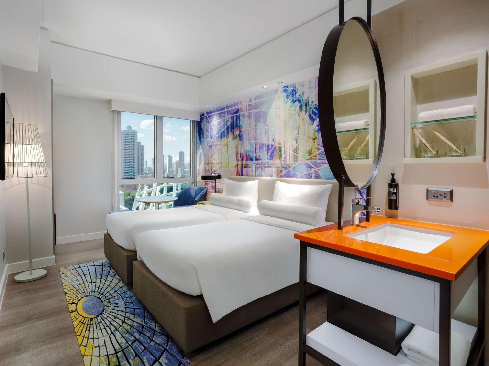 Ibis Styles Manila Araneta City Кесон-Сити Экстерьер фото
