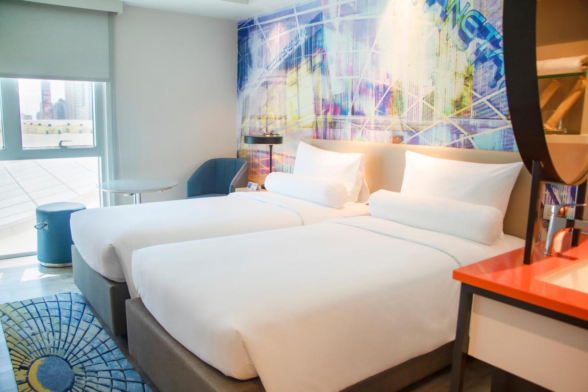 Ibis Styles Manila Araneta City Кесон-Сити Экстерьер фото